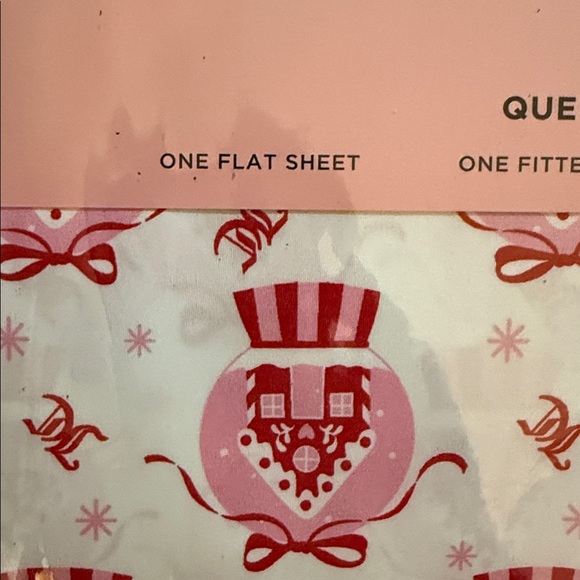 Juicy Couture Christmas Queen Size Sheet Set. - Picture 2 of 3